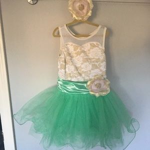Adorable ballerina outfit.